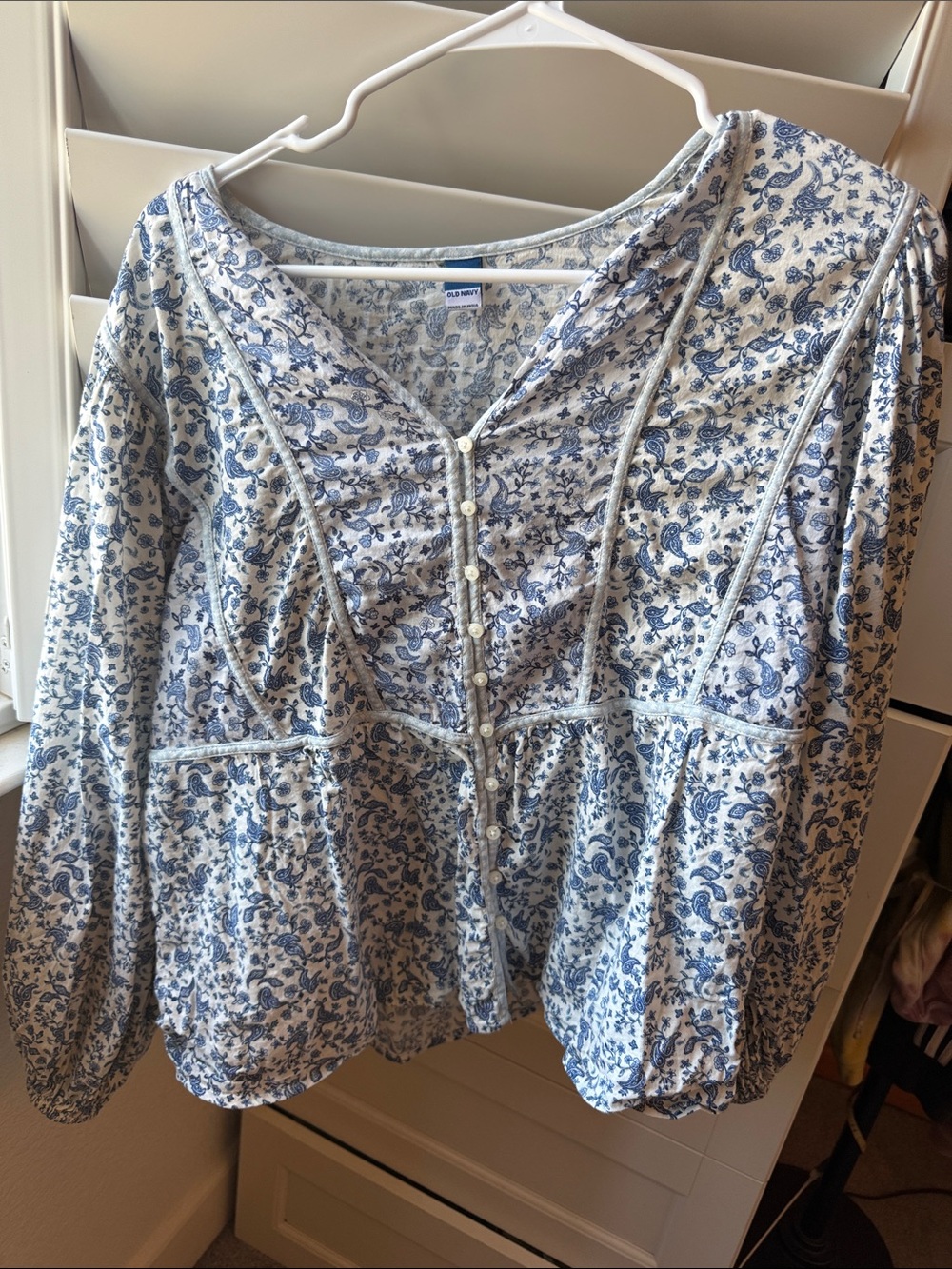Old Navy White and Blue Floral Button-Front Peplum Tunic
